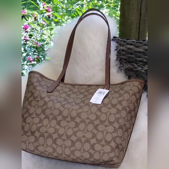 Signature Canvas Coach Big City Tote with Matching Wallet - Picture 2 of 6